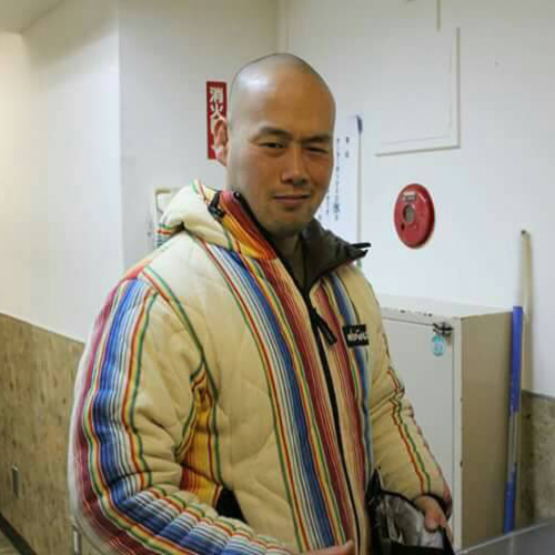 早草日記という治政館のトレーナー